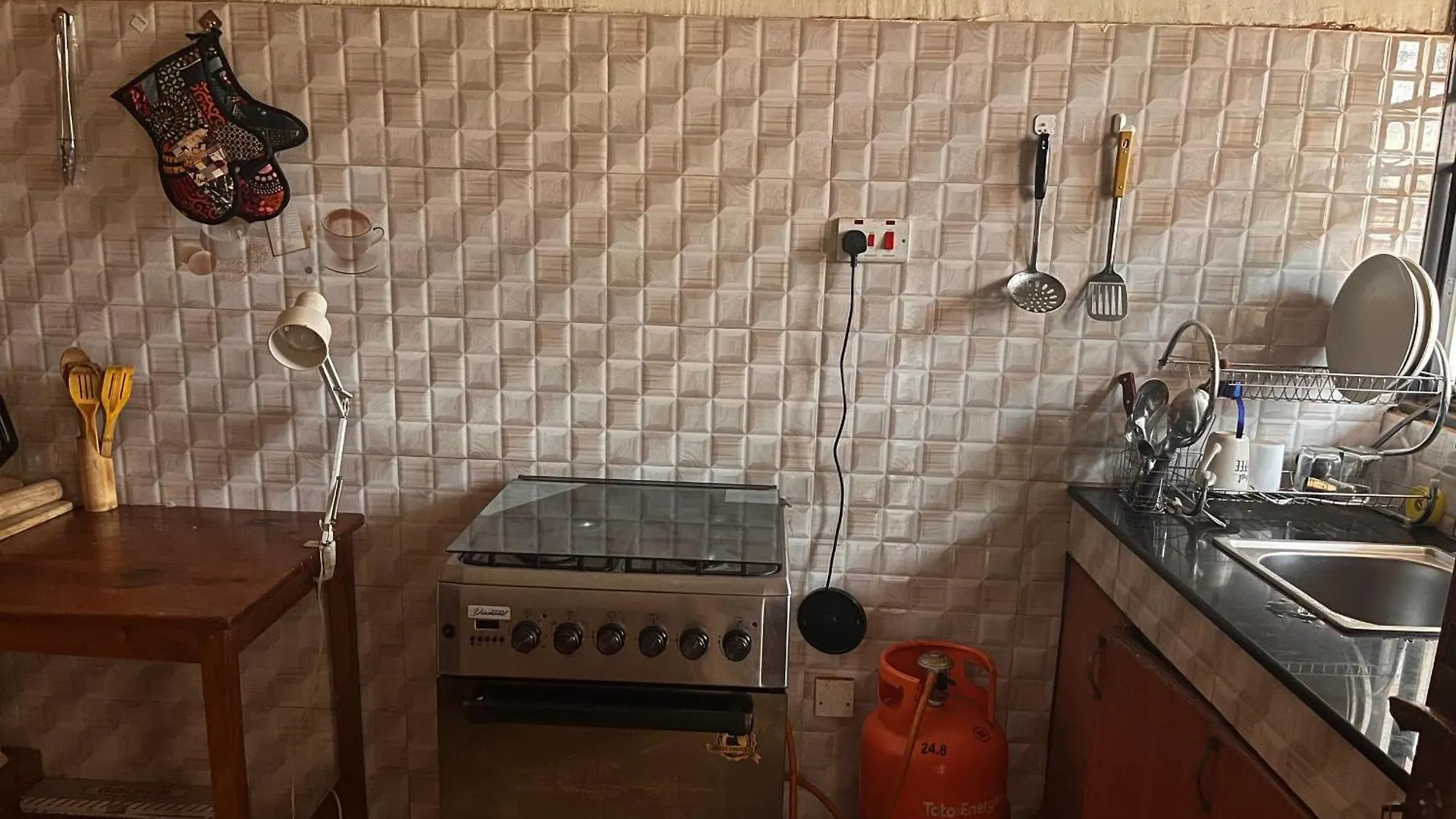 Makerere Sojourn W Wifi And Free Parking Apartment Kampala